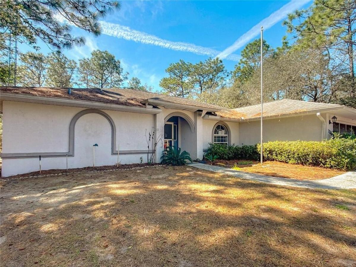 Picture of Home For Sale in Citrus Springs, Florida, United States