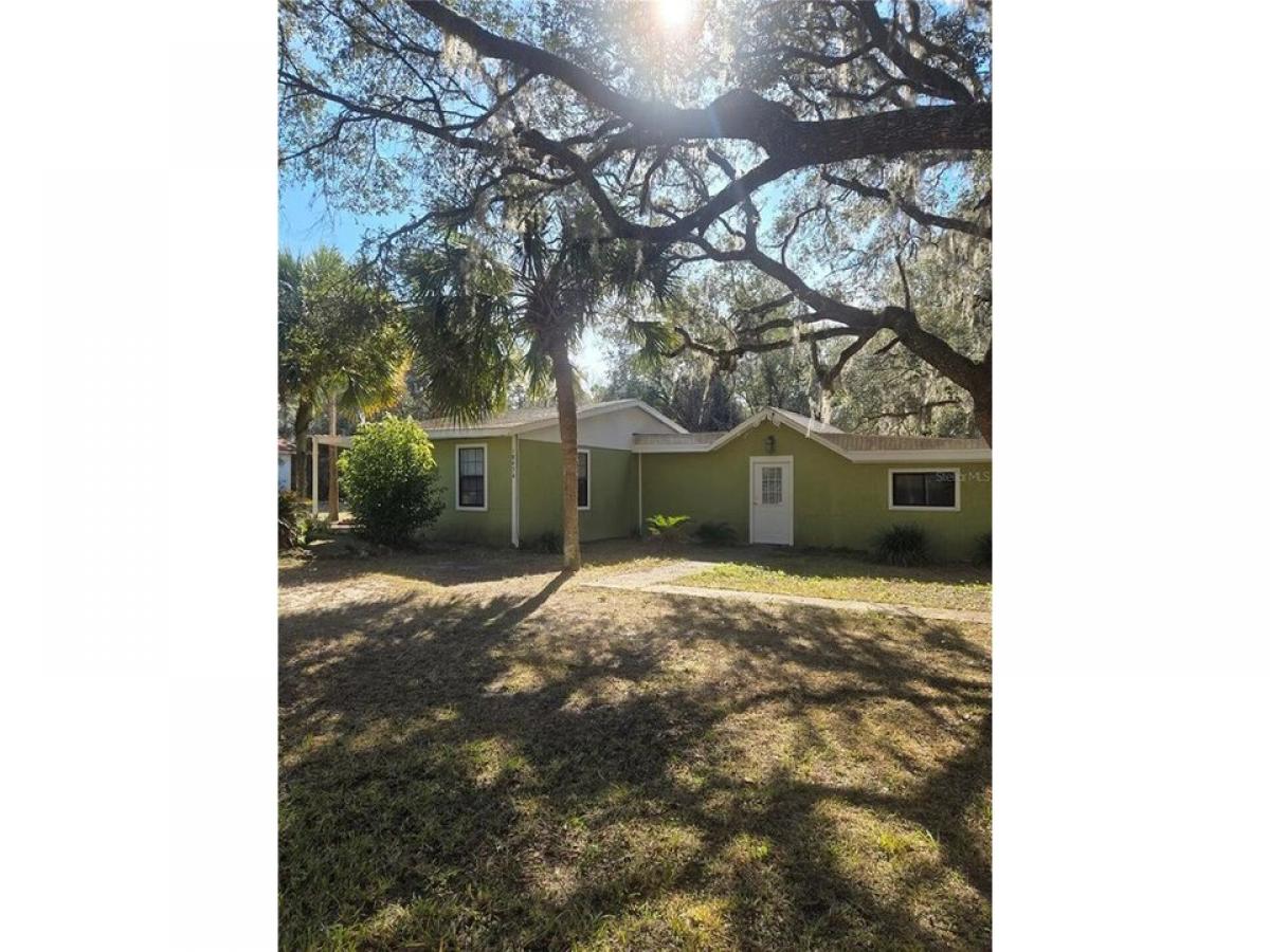 Picture of Home For Sale in Silver Springs, Florida, United States