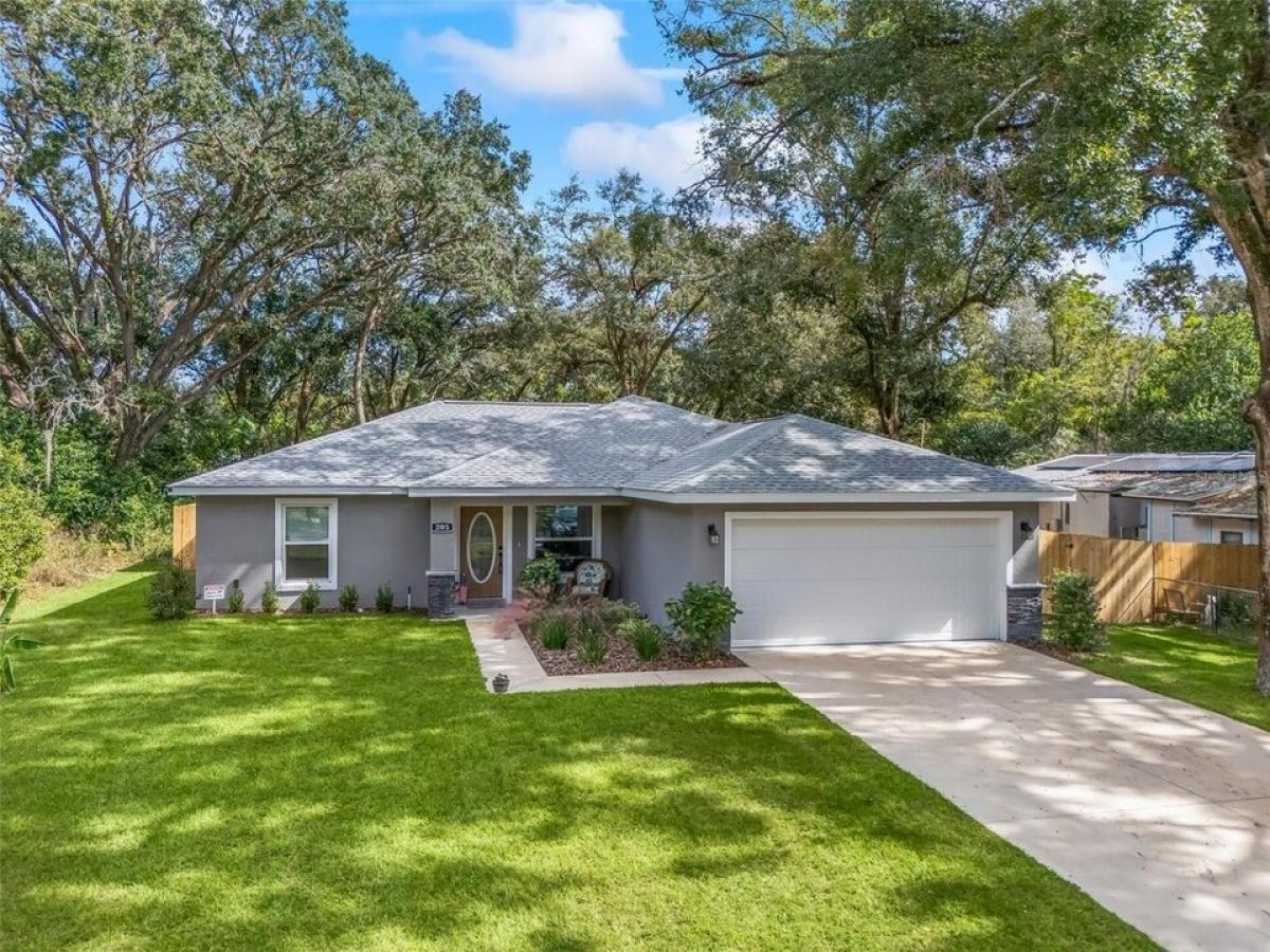 Picture of Home For Sale in Lady Lake, Florida, United States