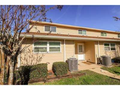 Home For Sale in Summerfield, Florida