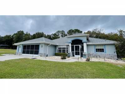 Home For Sale in Beverly Hills, Florida