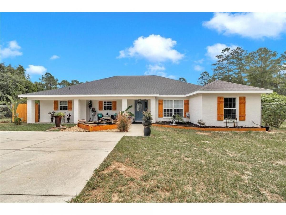 Picture of Home For Sale in Ocklawaha, Florida, United States