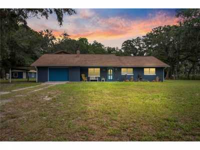 Home For Sale in Summerfield, Florida