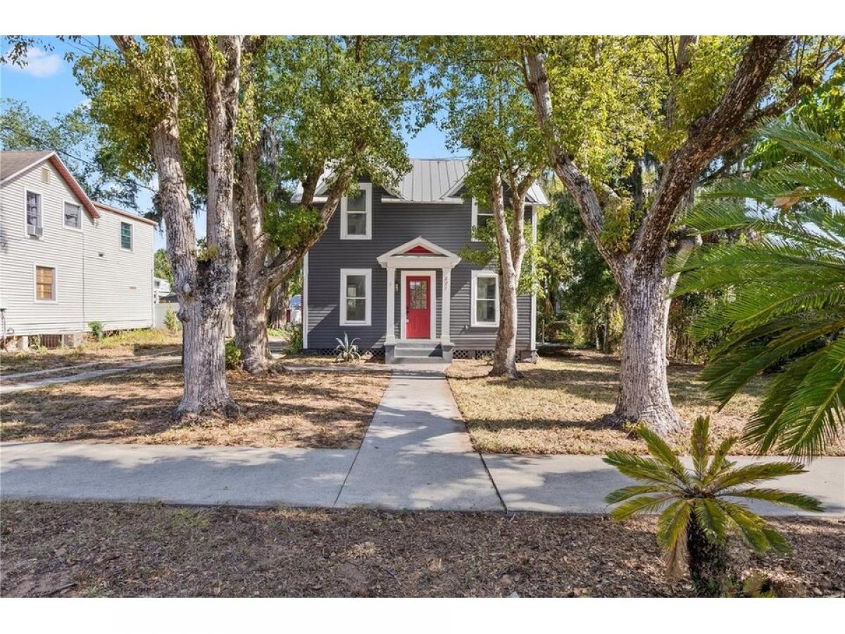 Picture of Home For Sale in Eustis, Florida, United States