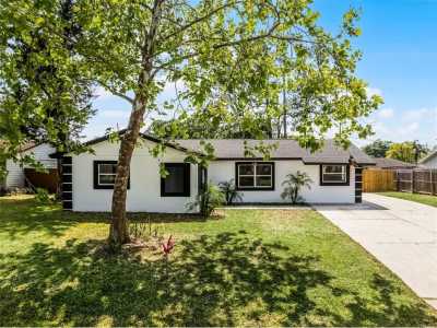 Home For Sale in Edgewater, Florida