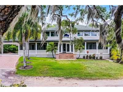 Home For Rent in Windermere, Florida