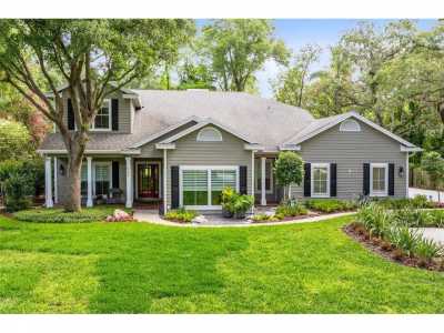 Home For Sale in Winter Springs, Florida