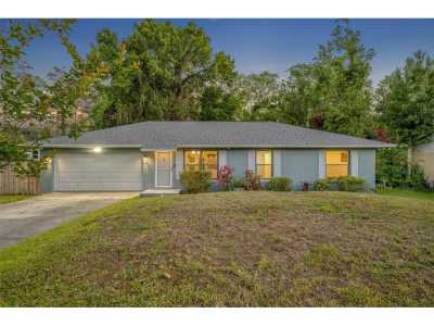 Home For Sale in Chuluota, Florida