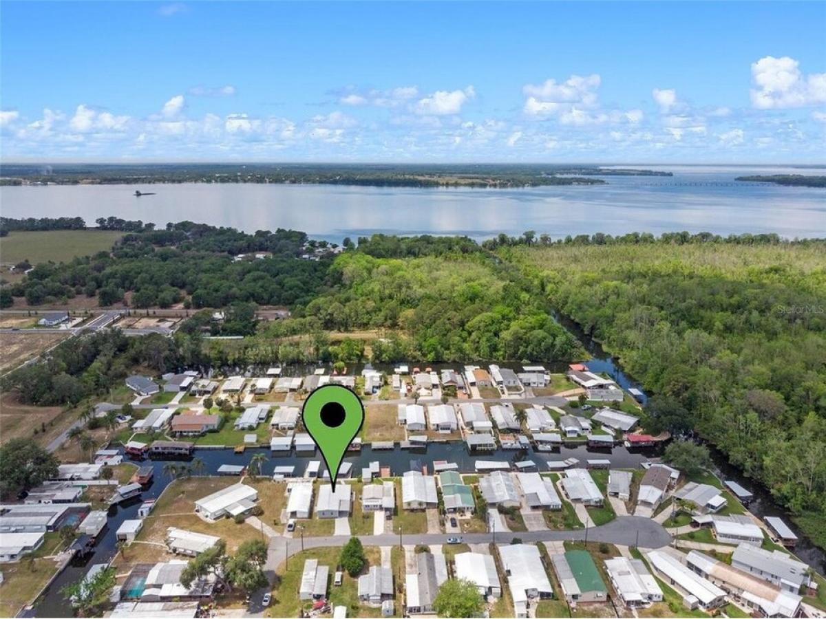 Picture of Home For Sale in Astatula, Florida, United States