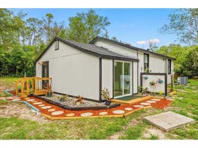 Home For Sale in Debary, Florida