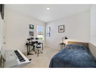 Home For Sale in Harmony, Florida