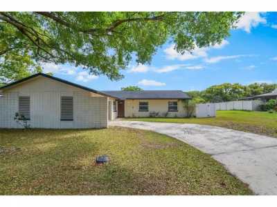Home For Sale in Casselberry, Florida