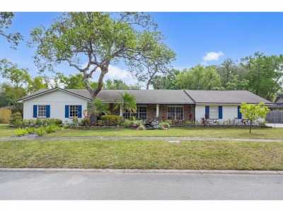 Home For Sale in Longwood, Florida
