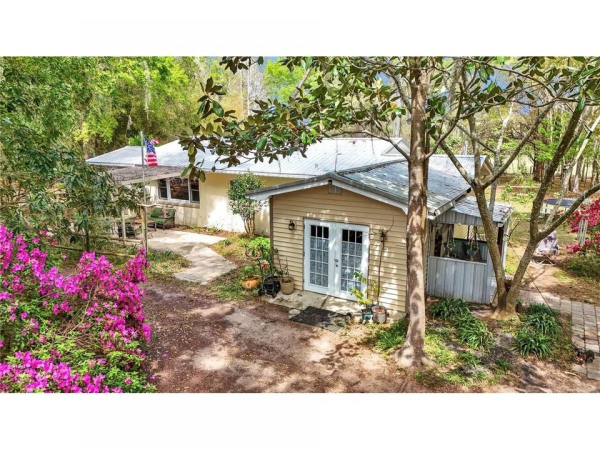 Picture of Home For Sale in Williston, Florida, United States