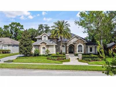 Home For Sale in Winter Springs, Florida