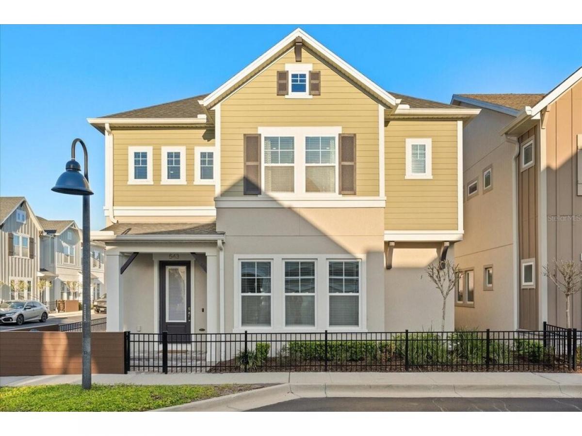 Picture of Home For Sale in Lake Mary, Florida, United States