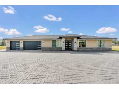 Home For Sale in Polk City, Florida