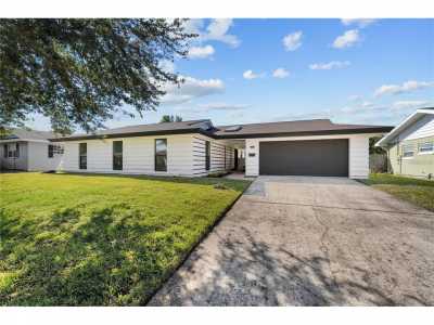 Home For Sale in Winter Park, Florida
