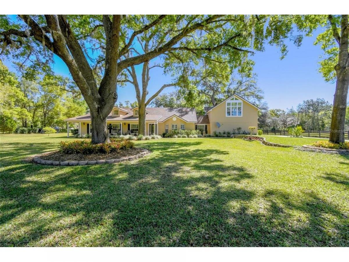 Picture of Home For Sale in Umatilla, Florida, United States