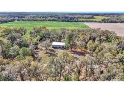 Home For Sale in Citra, Florida