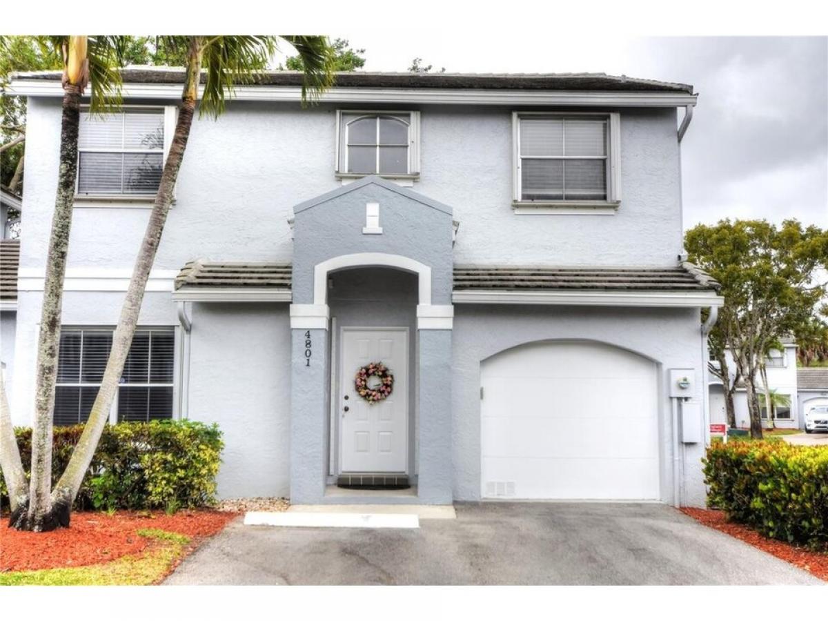 Picture of Home For Sale in Davie, Florida, United States