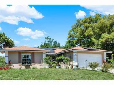 Home For Sale in Casselberry, Florida