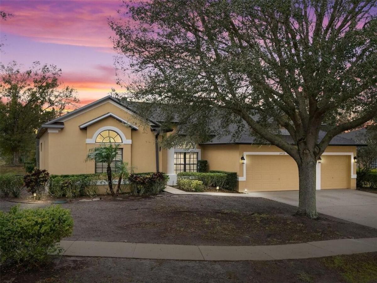 Picture of Home For Sale in Eustis, Florida, United States
