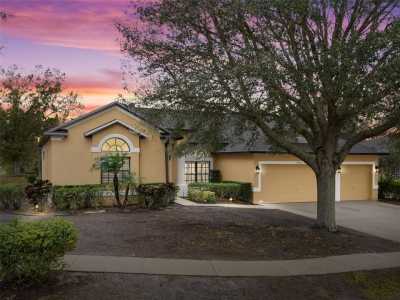 Home For Sale in Eustis, Florida