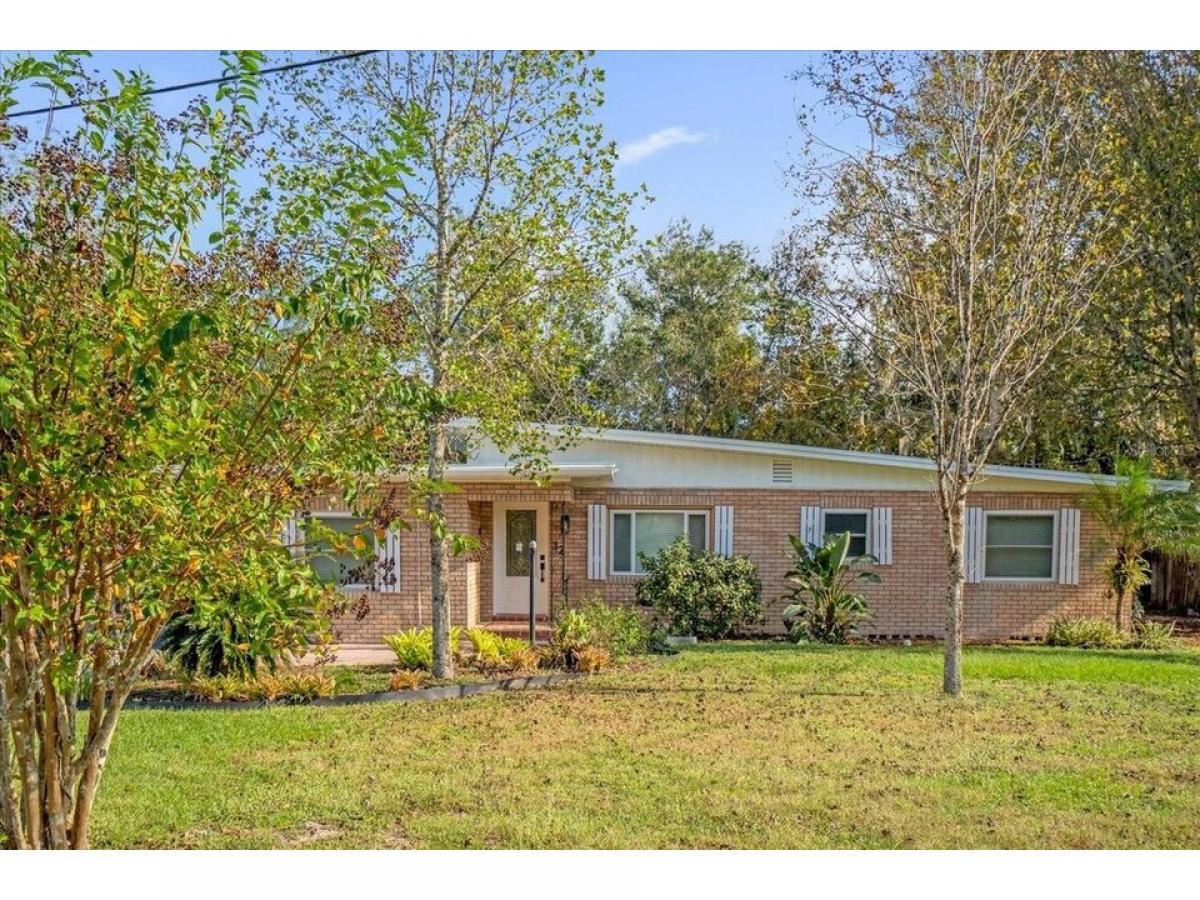 Picture of Home For Sale in Deland, Florida, United States