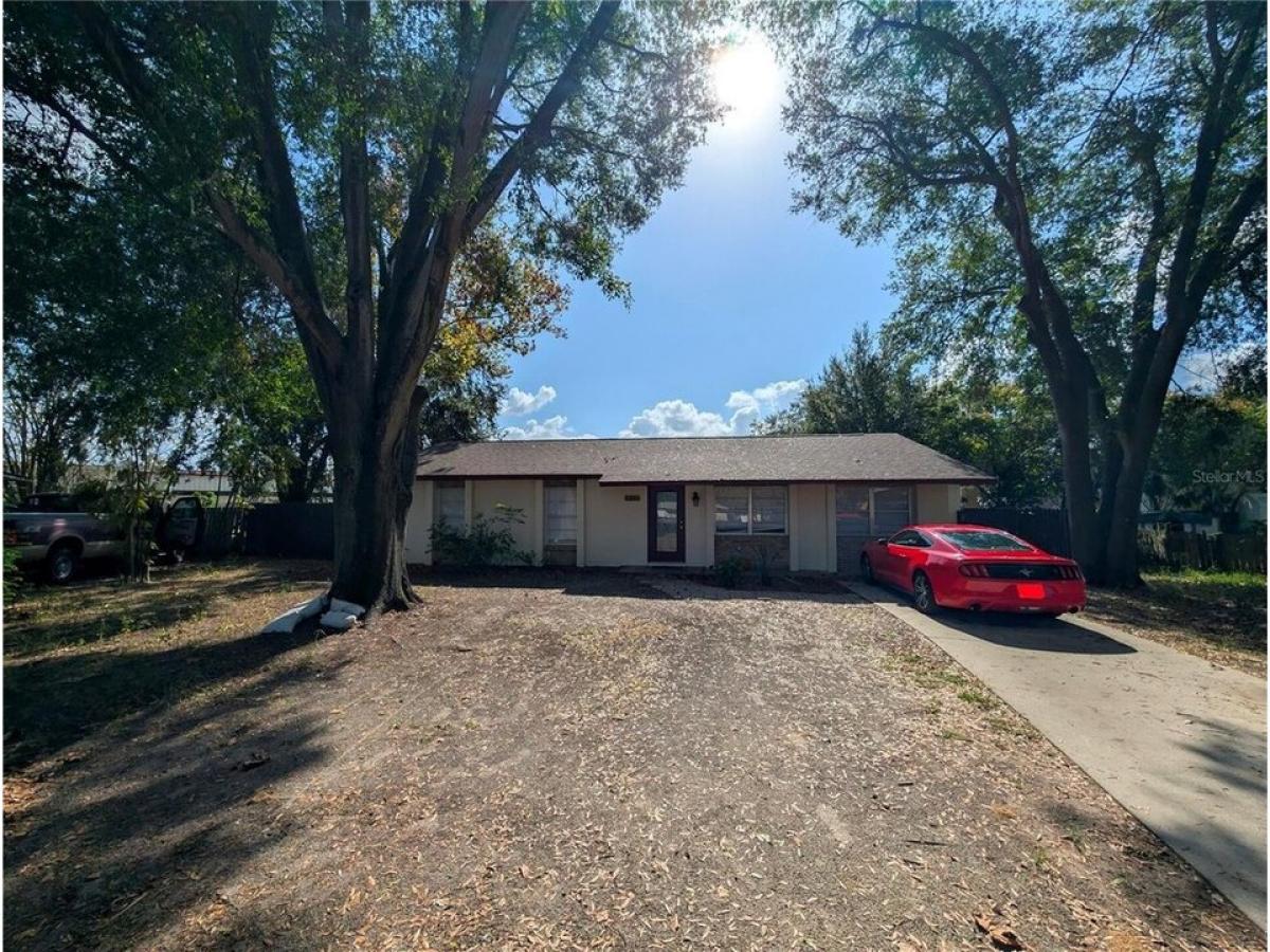 Picture of Home For Sale in Tavares, Florida, United States