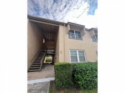 Home For Sale in Altamonte Springs, Florida