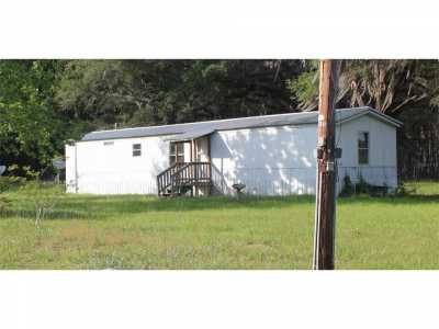 Home For Sale in Trenton, Florida