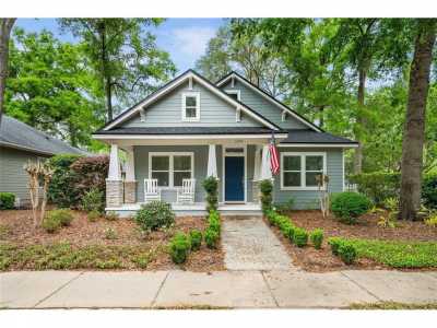 Home For Sale in Newberry, Florida