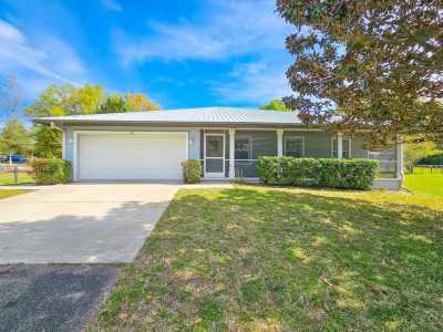 Home For Sale in Melrose, Florida