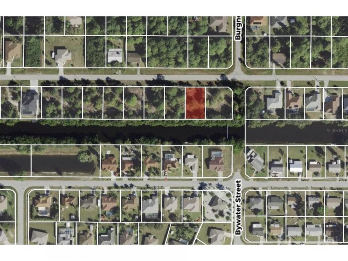 Picture of Residential Land For Sale in Port Charlotte, Florida, United States