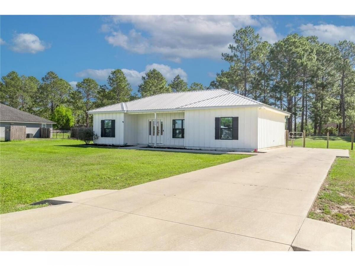 Picture of Home For Sale in Lake Butler, Florida, United States