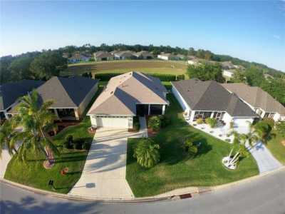 Home For Sale in Leesburg, Florida