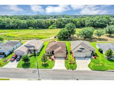 Home For Sale in Leesburg, Florida