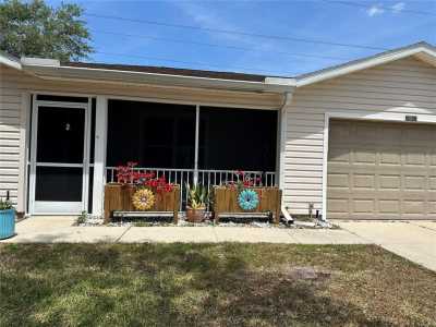 Home For Sale in Leesburg, Florida
