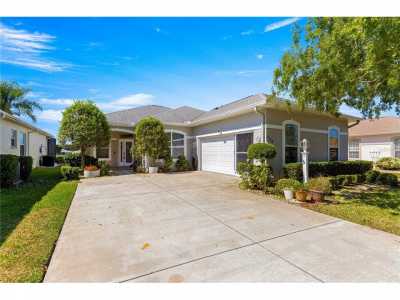 Home For Sale in Summerfield, Florida
