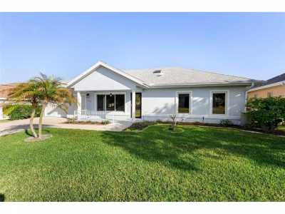 Home For Sale in Summerfield, Florida