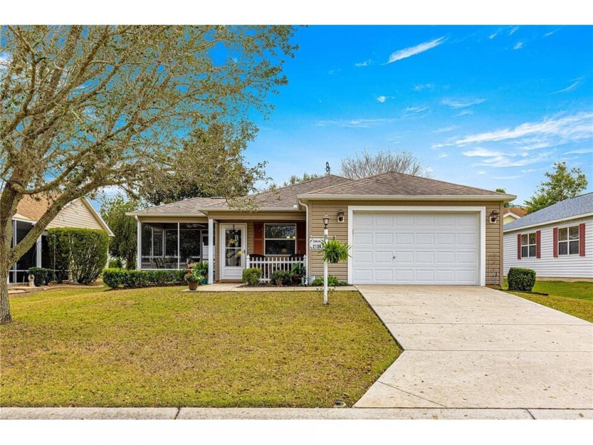 Picture of Home For Sale in The Villages, Florida, United States