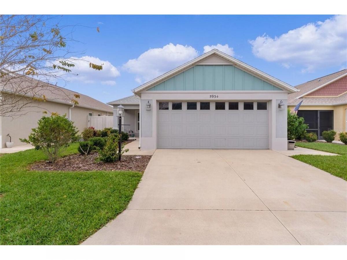 Picture of Home For Sale in The Villages, Florida, United States
