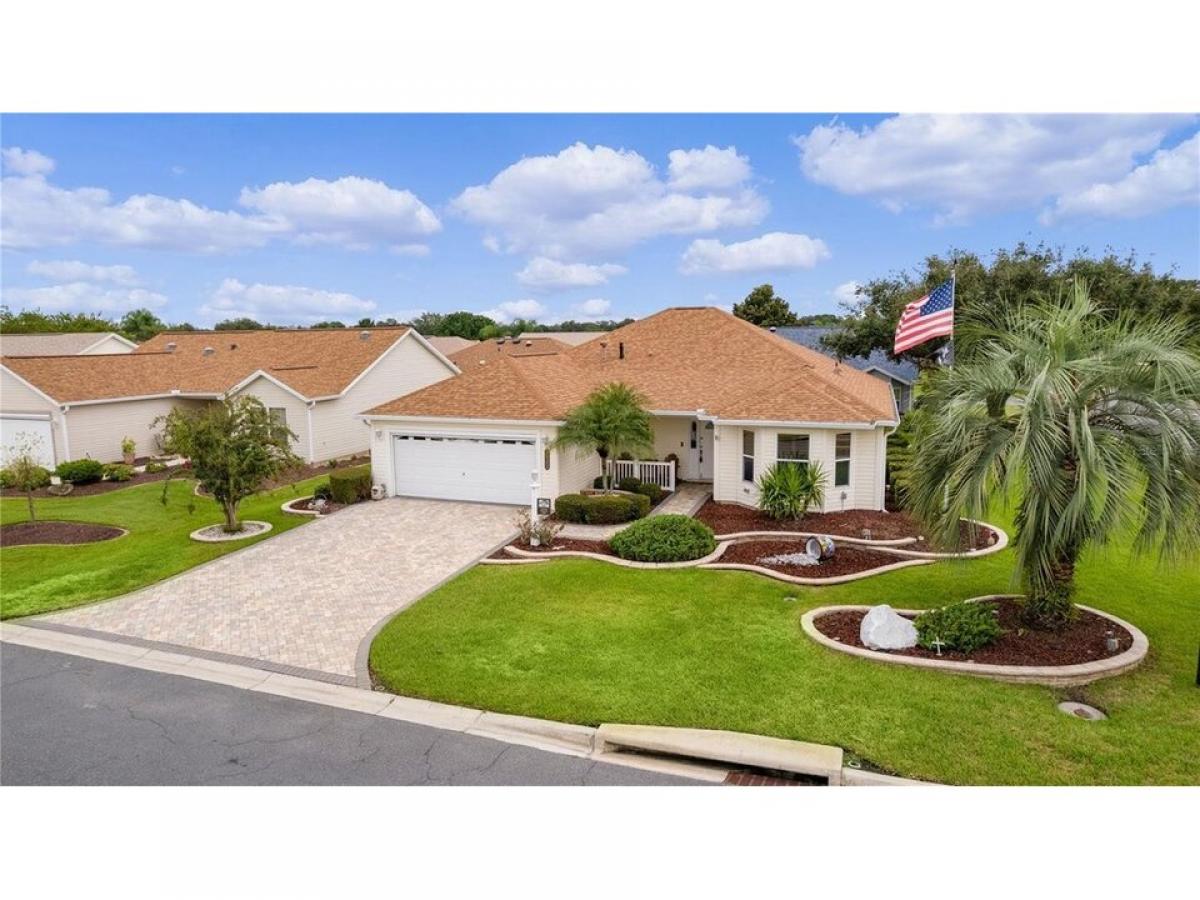 Picture of Home For Sale in The Villages, Florida, United States