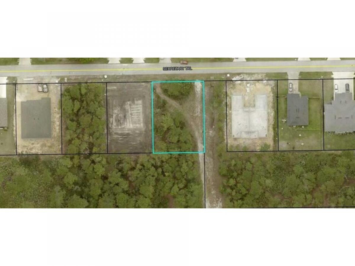 Picture of Residential Land For Sale in Palm Coast, Florida, United States