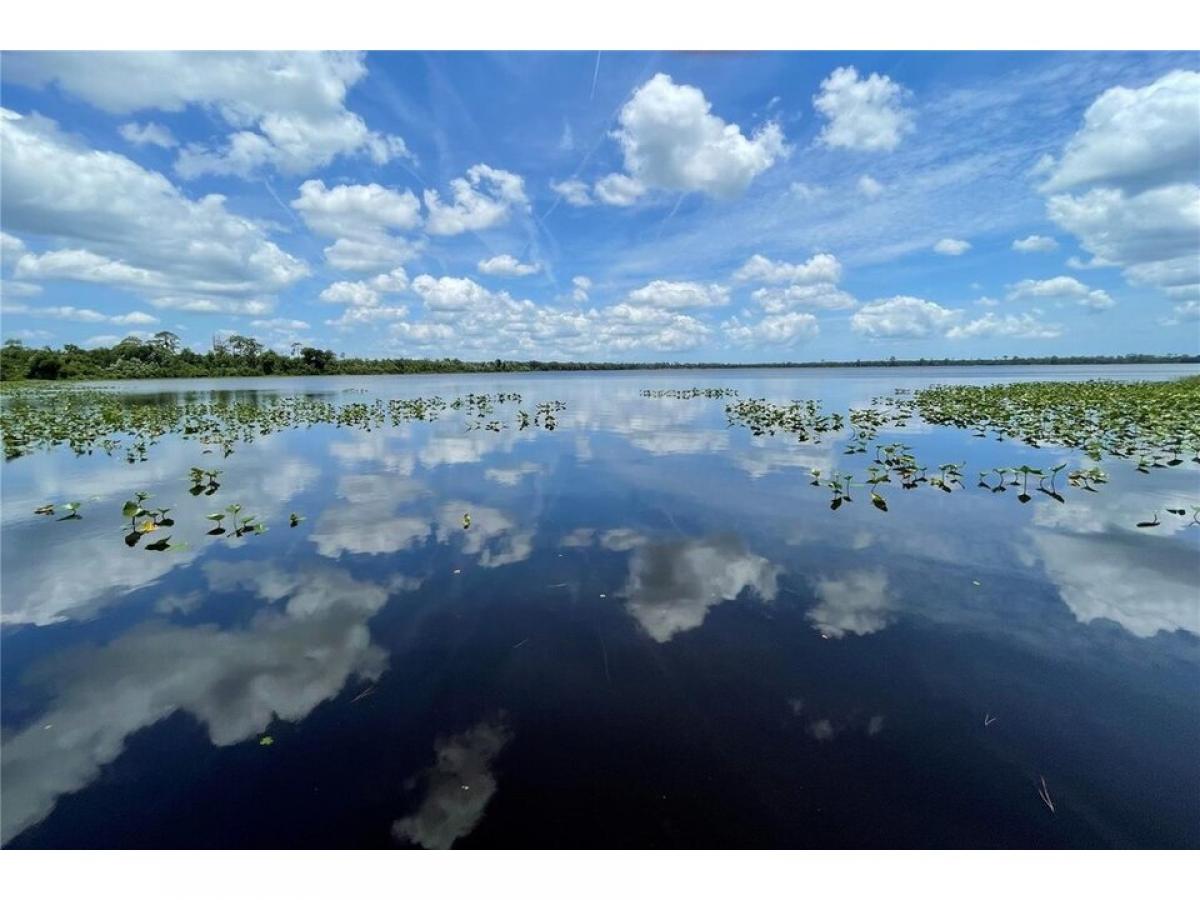 Picture of Residential Land For Sale in De Leon Springs, Florida, United States