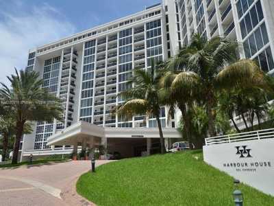 Home For Rent in Bal Harbour, Florida