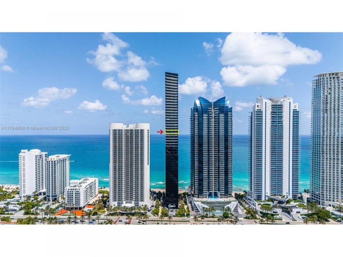Picture of Home For Sale in Sunny Isles Beach, Florida, United States