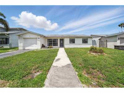 Home For Sale in Sunrise, Florida