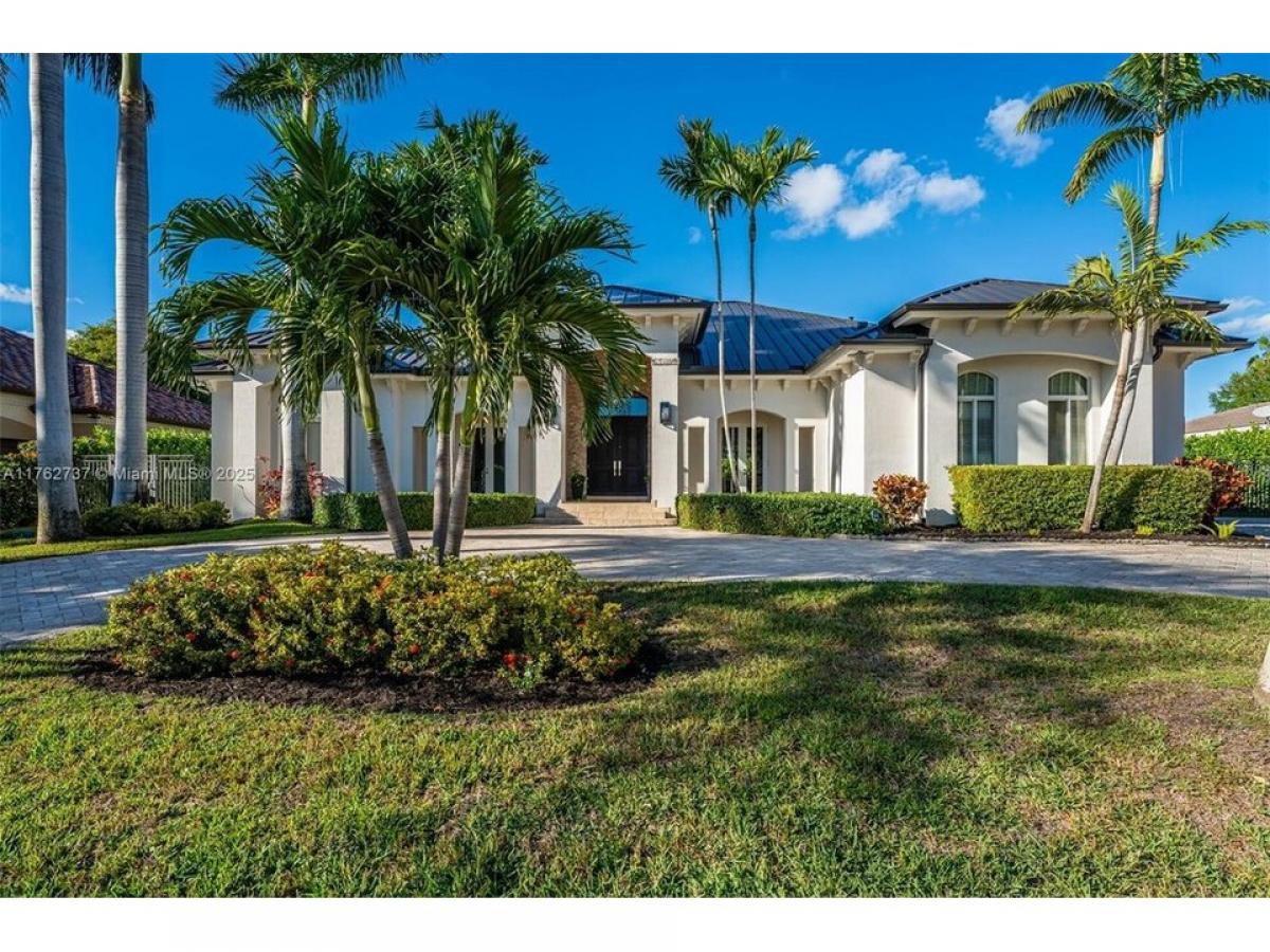 Picture of Home For Sale in Palmetto Bay, Florida, United States